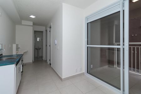 Apartamento para alugar com 2 quartos, 37m² em Parque Industrial Tomas Edson, São Paulo