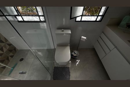 Casa à venda com 207m², 3 quartos e 5 vagas Casa à venda com 207m², 3 quartos e 5 vagasBanheiro da Suíte