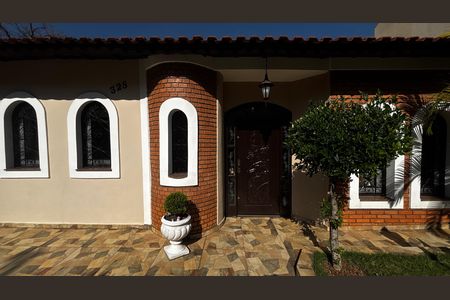 Quintal de casa à venda com 3 quartos, 207m² em Vila Metalúrgica, Santo André