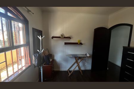 Casa à venda com 207m², 3 quartos e 5 vagas Casa à venda com 207m², 3 quartos e 5 vagasQuarto 2