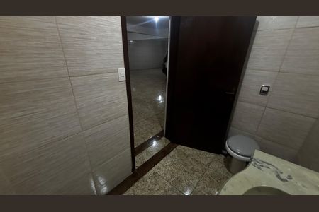 Casa à venda com 207m², 3 quartos e 5 vagas Casa à venda com 207m², 3 quartos e 5 vagasBanheiro - Garagem