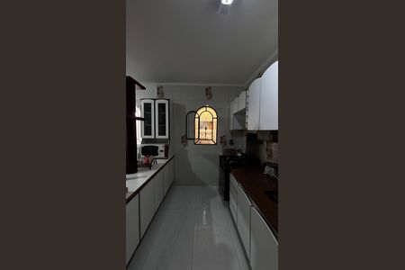 Casa à venda com 207m², 3 quartos e 5 vagas Casa à venda com 207m², 3 quartos e 5 vagasCozinha