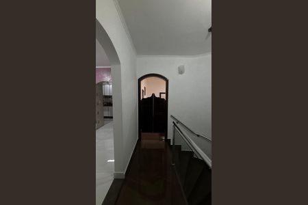 Casa à venda com 207m², 3 quartos e 5 vagas Casa à venda com 207m², 3 quartos e 5 vagasCorredor