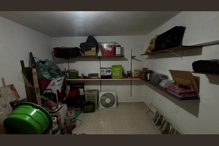 Casa à venda com 207m², 3 quartos e 5 vagas Casa à venda com 207m², 3 quartos e 5 vagasQuarto Apoio Garagem