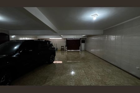 Casa à venda com 207m², 3 quartos e 5 vagas Casa à venda com 207m², 3 quartos e 5 vagasGaragem