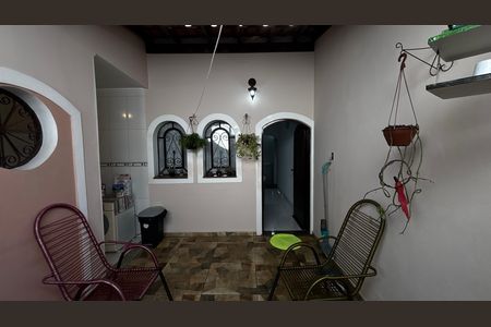 Casa à venda com 207m², 3 quartos e 5 vagas Casa à venda com 207m², 3 quartos e 5 vagasQuintal