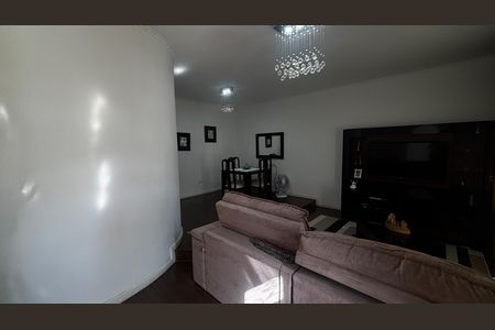 Casa à venda com 207m², 3 quartos e 5 vagas Casa à venda com 207m², 3 quartos e 5 vagasSala