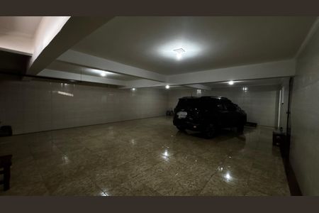Garagem de casa à venda com 3 quartos, 207m² em Vila Metalúrgica, Santo André
