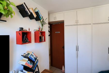 Apartamento à venda com 90m², 4 quartos e 1 vagaQuarto 2