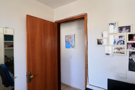 Apartamento à venda com 90m², 4 quartos e 1 vagaQuarto 1