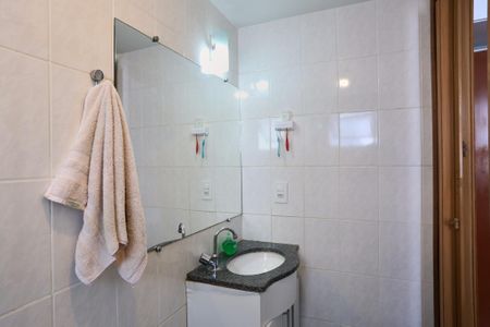 Banheiro da Suíte de apartamento à venda com 4 quartos, 90m² em Silveira, Belo Horizonte