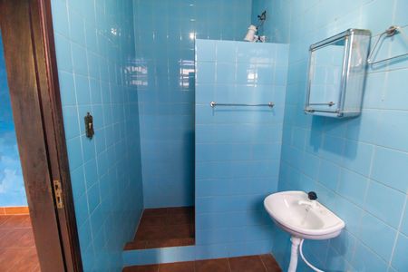 Casa à venda com 300m², 2 quartos e 2 vagas Casa à venda com 300m², 2 quartos e 2 vagasBanheiro da Suíte