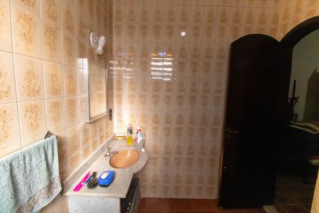 Casa à venda com 300m², 2 quartos e 2 vagas Casa à venda com 300m², 2 quartos e 2 vagasBanheiro da Suíte