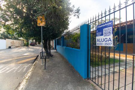Casa à venda com 300m², 2 quartos e 2 vagas Casa à venda com 300m², 2 quartos e 2 vagasPlaquinha