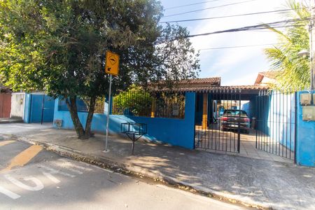 Casa à venda com 300m², 2 quartos e 2 vagas