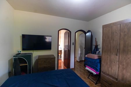 Suíte de casa à venda com 2 quartos, 300m² em Serra Grande, Niterói