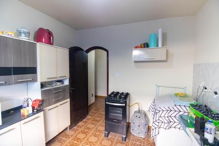 Casa à venda com 300m², 2 quartos e 2 vagas Casa à venda com 300m², 2 quartos e 2 vagasCozinha