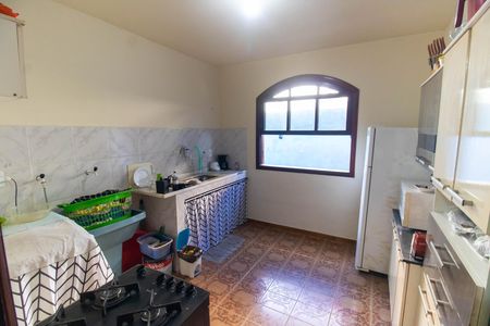 Casa à venda com 300m², 2 quartos e 2 vagas Casa à venda com 300m², 2 quartos e 2 vagasCozinha