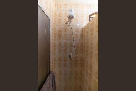 Casa à venda com 300m², 2 quartos e 2 vagas Casa à venda com 300m², 2 quartos e 2 vagasBanheiro da Suíte