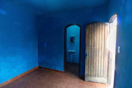 Casa à venda com 300m², 2 quartos e 2 vagas Casa à venda com 300m², 2 quartos e 2 vagasSuíte Externa