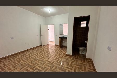 Casa para alugar com 1 quarto, 26m² em Jardim Capelinha, São Paulo