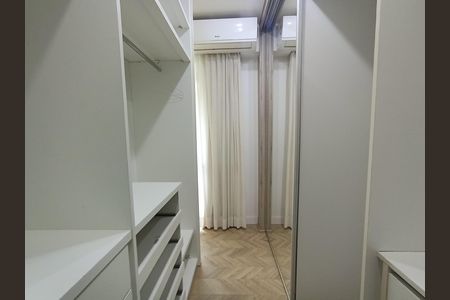 Apartamento para alugar com 90m², 2 quartos e 1 vagaCloset 