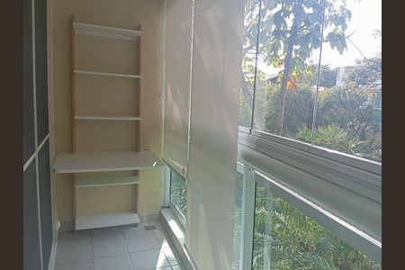Apartamento para alugar com 90m², 2 quartos e 1 vagaVaranda de suíte 