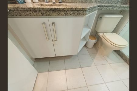 Apartamento para alugar com 90m², 2 quartos e 1 vagaBanheiro suíte 
