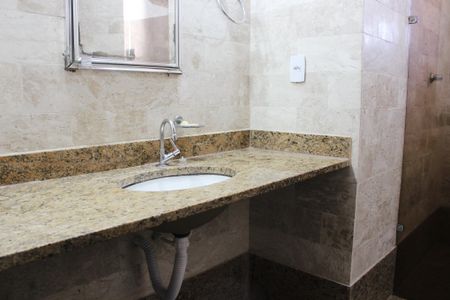 Apartamento para alugar com 100m², 3 quartos e 1 vaga Apartamento para alugar com 100m², 3 quartos e 1 vagaBanheiro