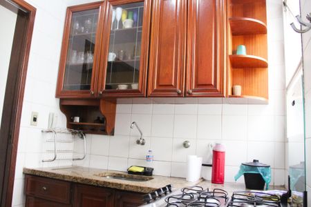 Apartamento para alugar com 100m², 3 quartos e 1 vaga Apartamento para alugar com 100m², 3 quartos e 1 vagaCozinha - Armários