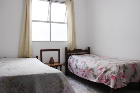 Apartamento para alugar com 100m², 3 quartos e 1 vaga Apartamento para alugar com 100m², 3 quartos e 1 vagaQuarto