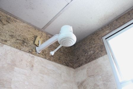 Banheiro de apartamento para alugar com 3 quartos, 100m² em Vila Nova, Cabo Frio