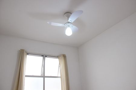 Apartamento para alugar com 100m², 3 quartos e 1 vaga Apartamento para alugar com 100m², 3 quartos e 1 vagaQuarto