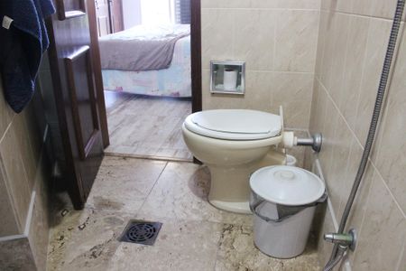 Apartamento para alugar com 100m², 3 quartos e 1 vaga Apartamento para alugar com 100m², 3 quartos e 1 vagaBanheiro da Suíte