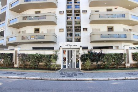 Fachada de apartamento para alugar com 3 quartos, 100m² em Vila Nova, Cabo Frio