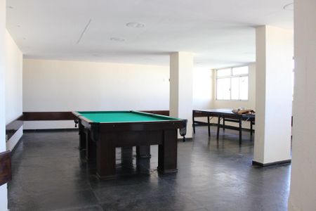Apartamento para alugar com 100m², 3 quartos e 1 vaga Apartamento para alugar com 100m², 3 quartos e 1 vagaSala de Jogos