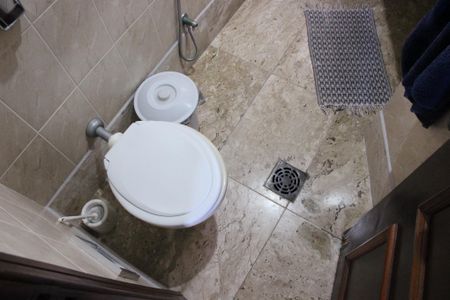 Apartamento para alugar com 100m², 3 quartos e 1 vaga Apartamento para alugar com 100m², 3 quartos e 1 vagaBanheiro da Suíte