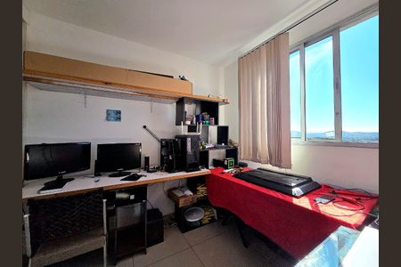 Quarto de apartamento à venda com 3 quartos, 90m² em Jardim Guanabara, Belo Horizonte