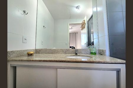 Apartamento à venda com 90m², 3 quartos e 1 vaga Apartamento à venda com 90m², 3 quartos e 1 vagaBanheiro