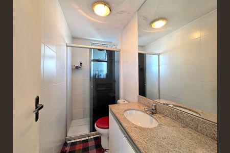 Apartamento à venda com 90m², 3 quartos e 1 vaga Apartamento à venda com 90m², 3 quartos e 1 vagaBanheiro