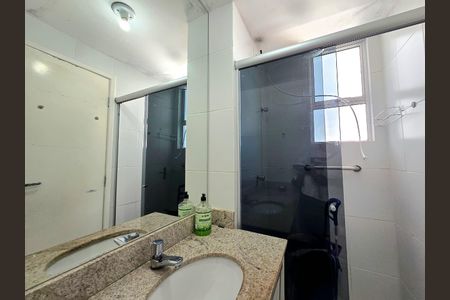 Apartamento à venda com 90m², 3 quartos e 1 vaga Apartamento à venda com 90m², 3 quartos e 1 vagaBanheiro