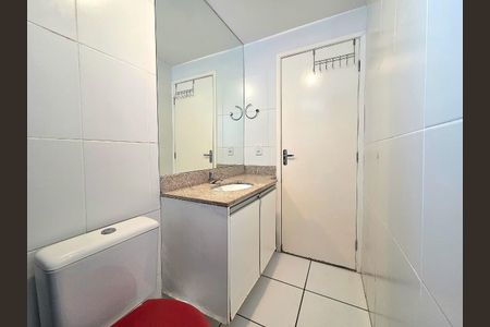 Apartamento à venda com 90m², 3 quartos e 1 vaga Apartamento à venda com 90m², 3 quartos e 1 vagaBanheiro