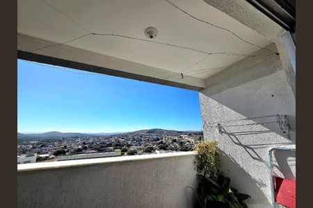 Apartamento à venda com 90m², 3 quartos e 1 vaga Apartamento à venda com 90m², 3 quartos e 1 vagaVaranda