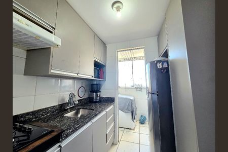 Cozinha de apartamento à venda com 3 quartos, 90m² em Jardim Guanabara, Belo Horizonte