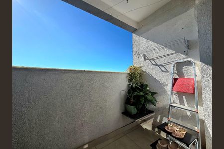 Apartamento à venda com 90m², 3 quartos e 1 vaga Apartamento à venda com 90m², 3 quartos e 1 vagaVaranda