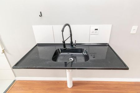 Cozinha de apartamento à venda com 2 quartos, 37m² em Bonsucesso, Rio de Janeiro