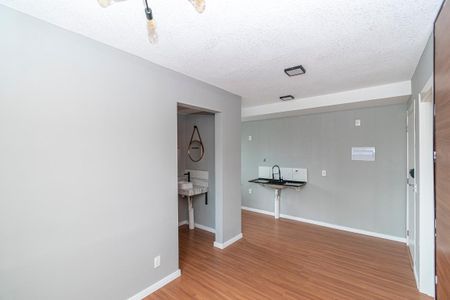 Sala de apartamento à venda com 2 quartos, 37m² em Bonsucesso, Rio de Janeiro