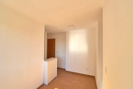 Sala de apartamento para alugar com 2 quartos, 43m² em Parque Industrial, Campinas