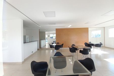 Apartamento para alugar com 43m², 2 quartos e 1 vaga Apartamento para alugar com 43m², 2 quartos e 1 vagaÁrea comum - Salão de festas