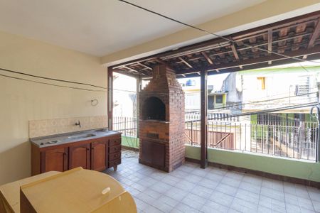 Quintal de casa para alugar com 3 quartos, 100m² em Jardim Roberto, Osasco